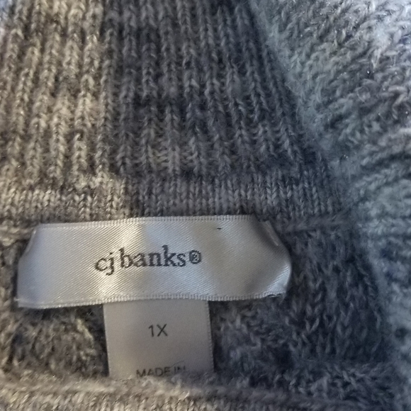 Gray sweater - Picture 4 of 4